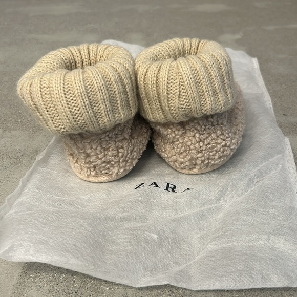 ZARA Mini CUTEST Little Puppy Slippers 🐶🥰 - Picture 4 of 6
